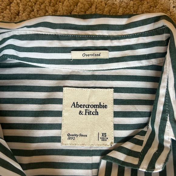 Abercrombie Oversized Poplin Button Up - Picture 2 of 3
